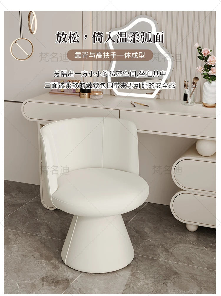 Nordic Luxury Makeup Chair